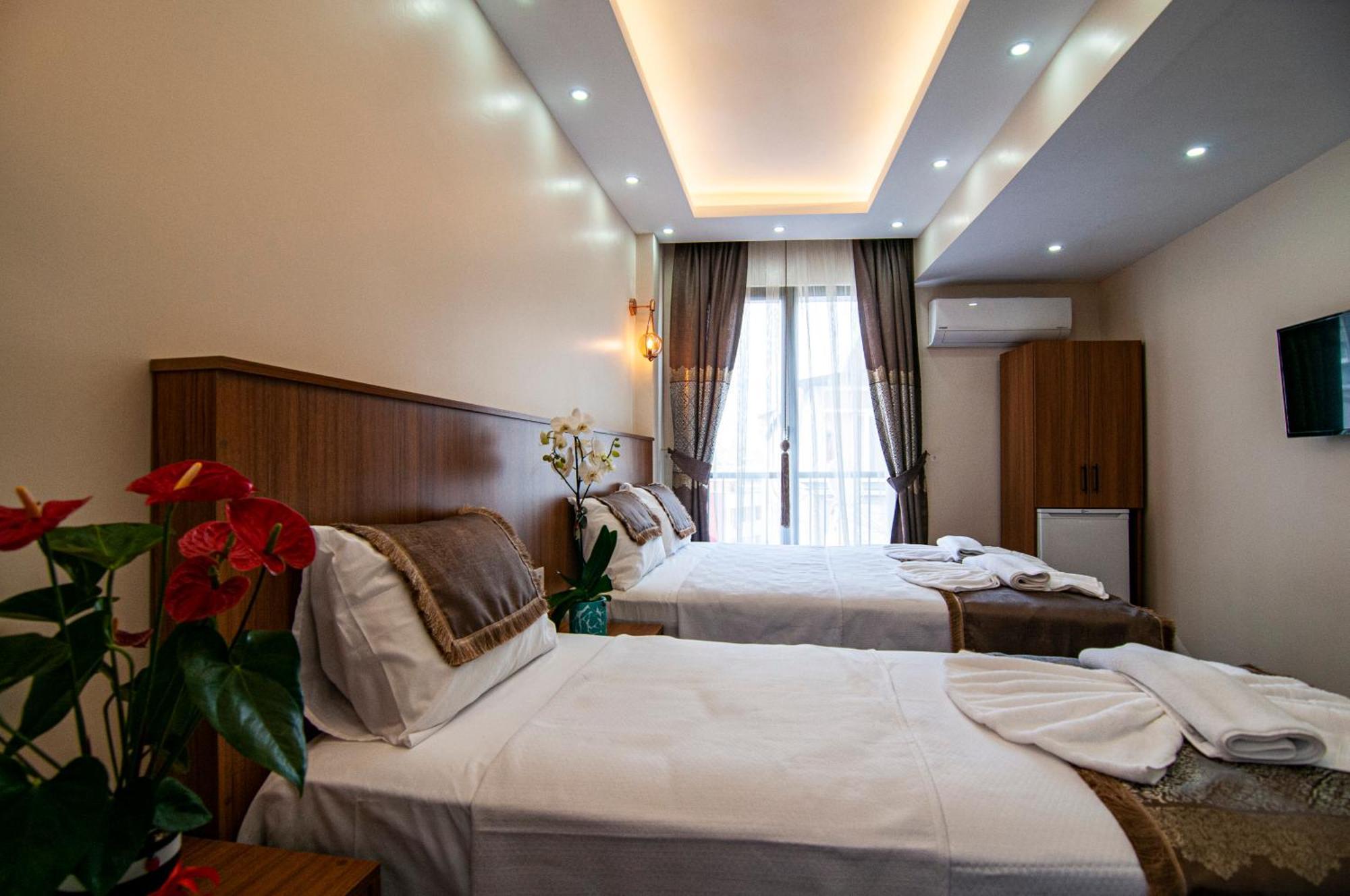 Historia Hotel Istanbul Exterior photo