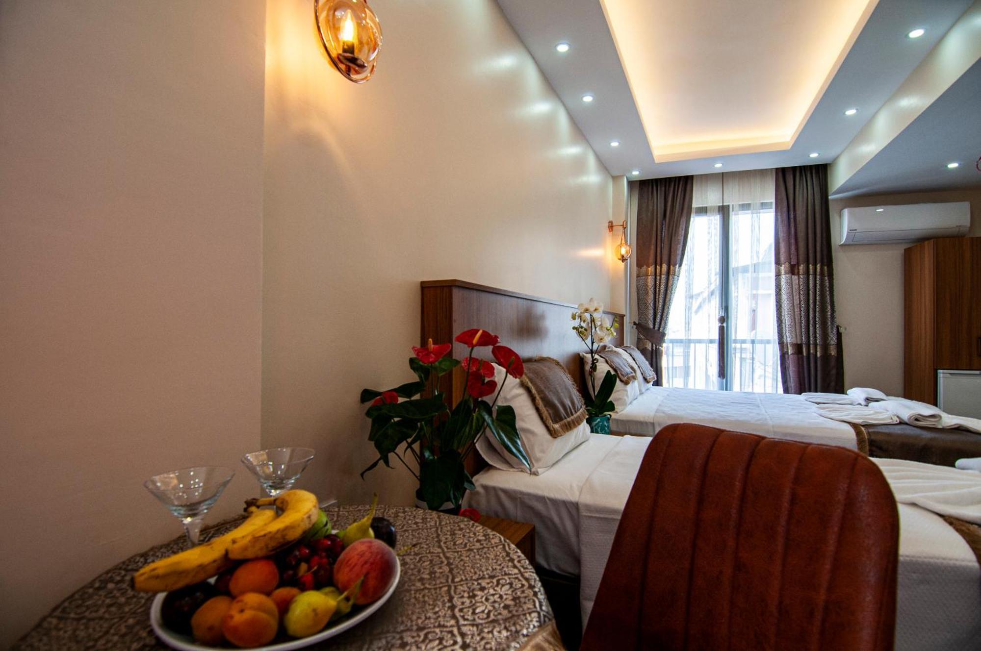 Historia Hotel Istanbul Exterior photo